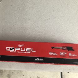Brand New Milwaukee M12 FUEL 12V Lithium-Ion Brushless Cordless 3/8 in. Extended Reach High Speed Ratchet (Tool Only)