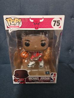 Micheal Jordan Jumbo Funko Pop (damaged box)