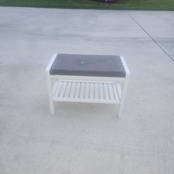 SMALL BENCH WITH SHELF 