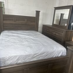 NEW BEDROOM SET QUEEN SIZE 