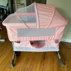 Pink Baby Bedside Bassinet