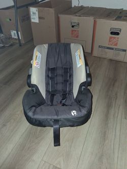 Infant car seat