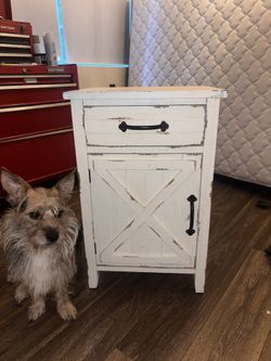 Farmhouse Distressed End Table