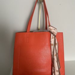 Pebble  Leather Tote Banana Republic 