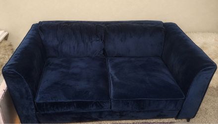 Navy Blue Velvet Loveseat – couch- Excellent Condition