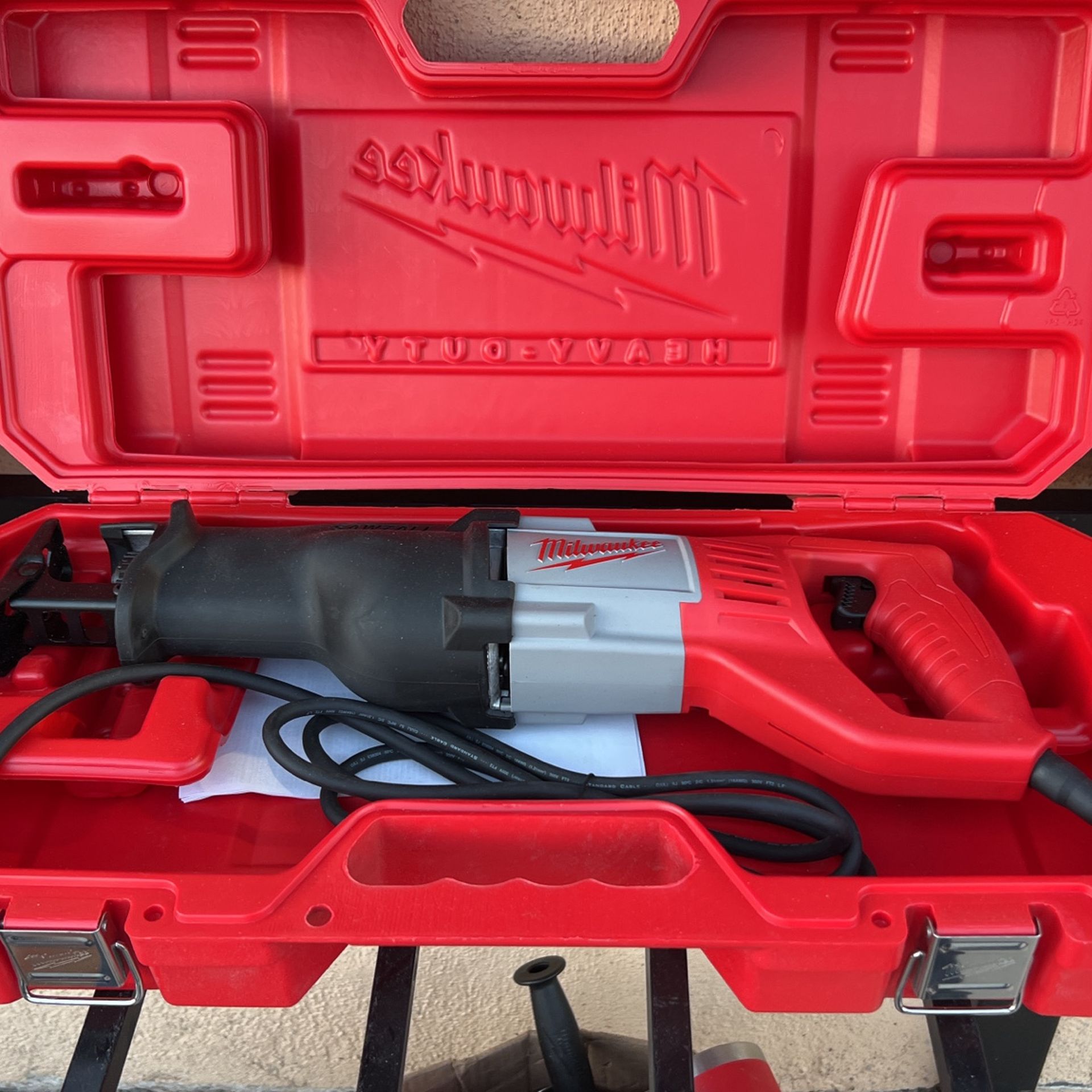 Milwaukee Sawzall for Sale in Anaheim, CA OfferUp