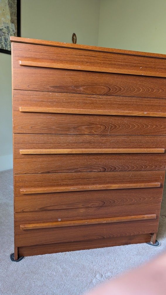 Dresser 5 Drawer