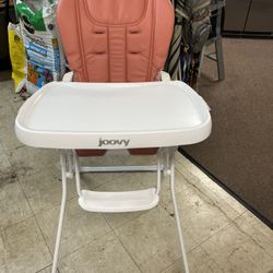 Joovy  Nook High Chair