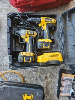 DEWALT 18V DC759 1/2" DRILL, DC825 1/4 Drill With Case