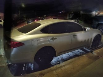 2011 Infiniti G37
