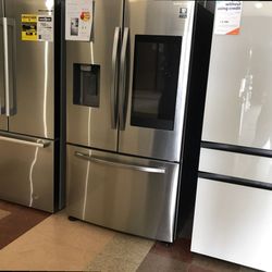 Samsung Large Capacity French Door Refrigerator With Family Hub 📱✅