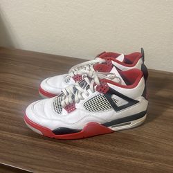 Jordan 4 Fire Red Size 10