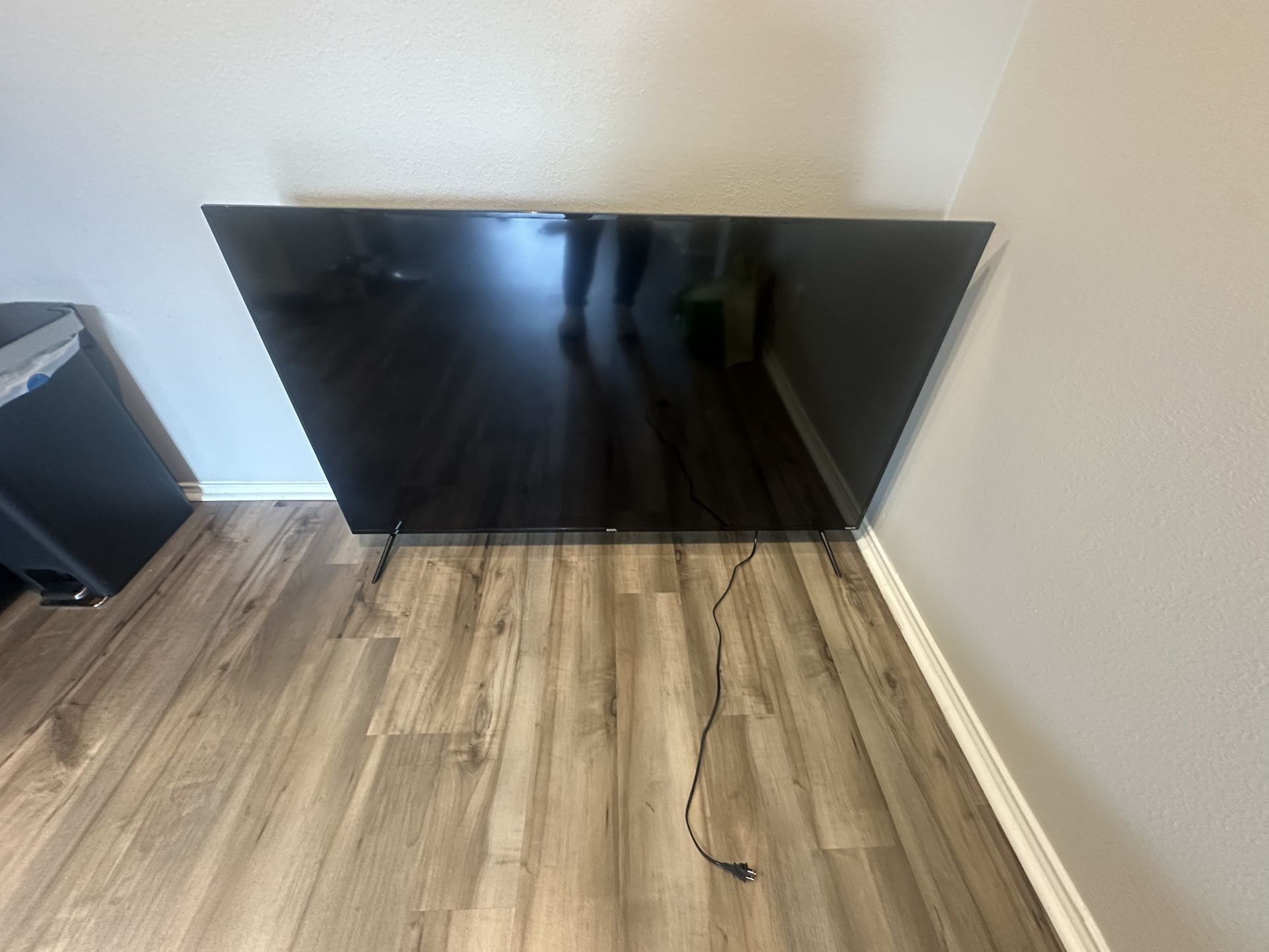 Roku 65 Inch SmartTV
