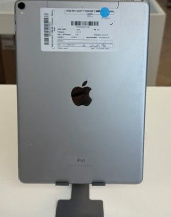 iPad Pro 10.5inch 256gb LTE Unlocked iOS 17 battery %98