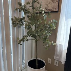 eucalyptus artificial tree