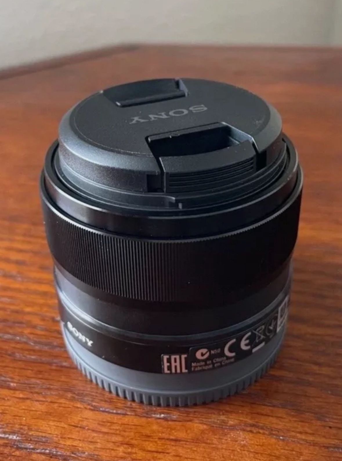 Sony 35mm F/1.8 OSS Lens