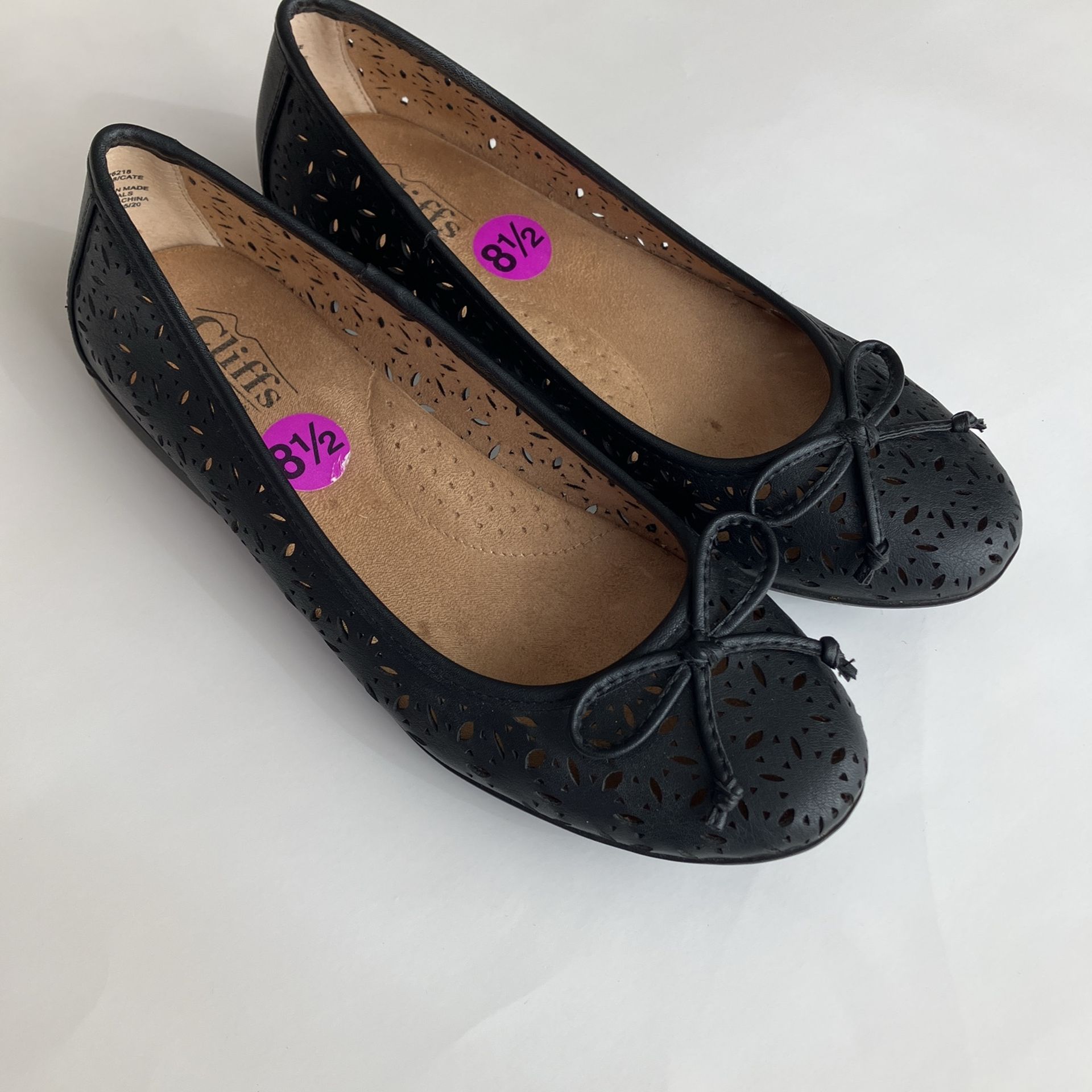 Black Ballet Flats