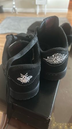 Travis Scott size 7