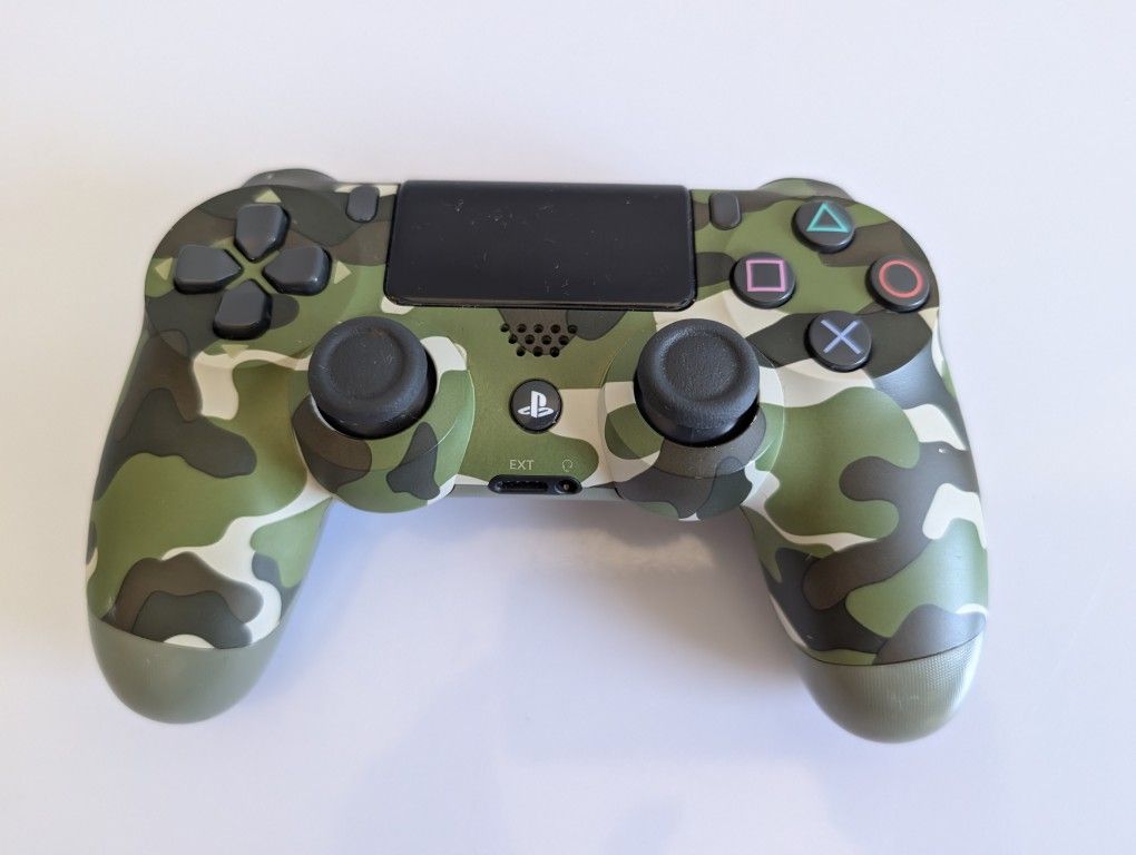 PS4 Controller