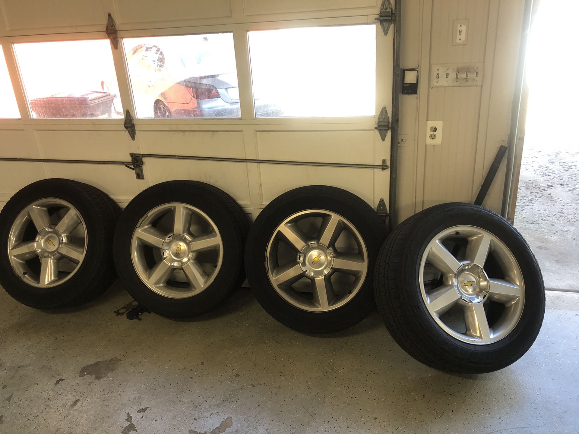 Chevy Tahoe wheels and tires