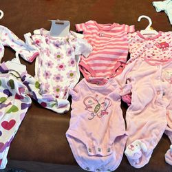 GIRLS -NEW BORN BABY CLOTHES 