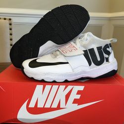 Kids sz 6.5Y Nikes