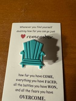 Pocket hug beach chair