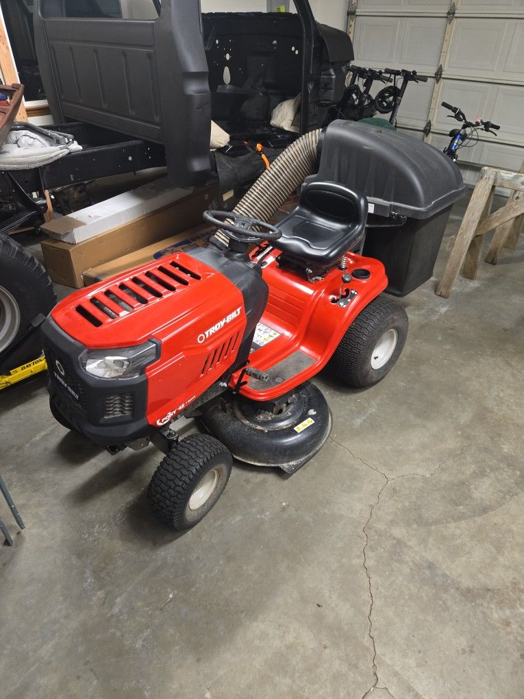 Troy Bilt Riding Mower