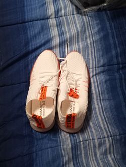 Women's Size 8.5 Tennis Shoes