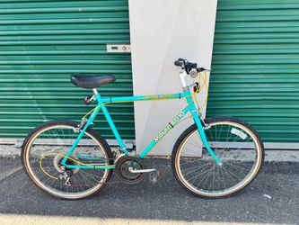 Vintage Huffy Mount Echo 15-Speed Mountain Bike – $50 OBO