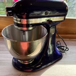 Kitchenaid Artisan 5qt Stand Mixer