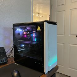 GAMING PC + KEYBOARD + HEADSET FOR SALE 