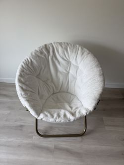 White Faux Fur Collapsible Chair