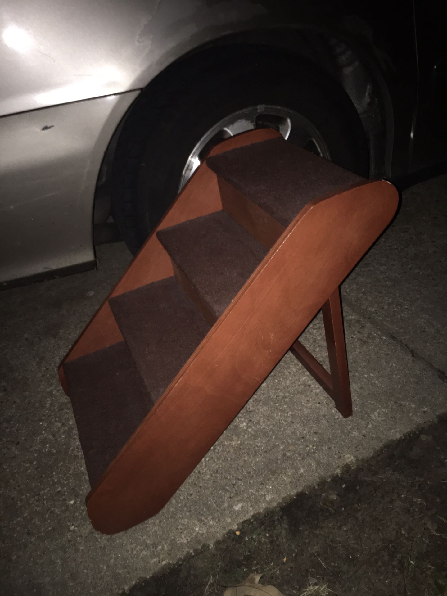 Lnew Would pet stairs very nice only $40 firm