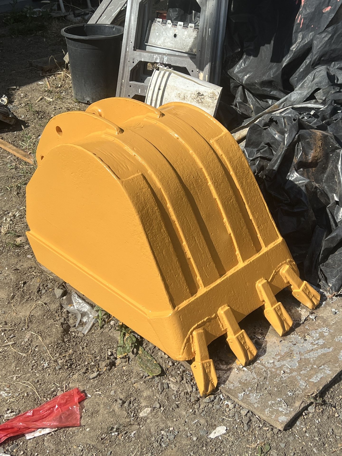 24” Case Backhoe Bucket $600