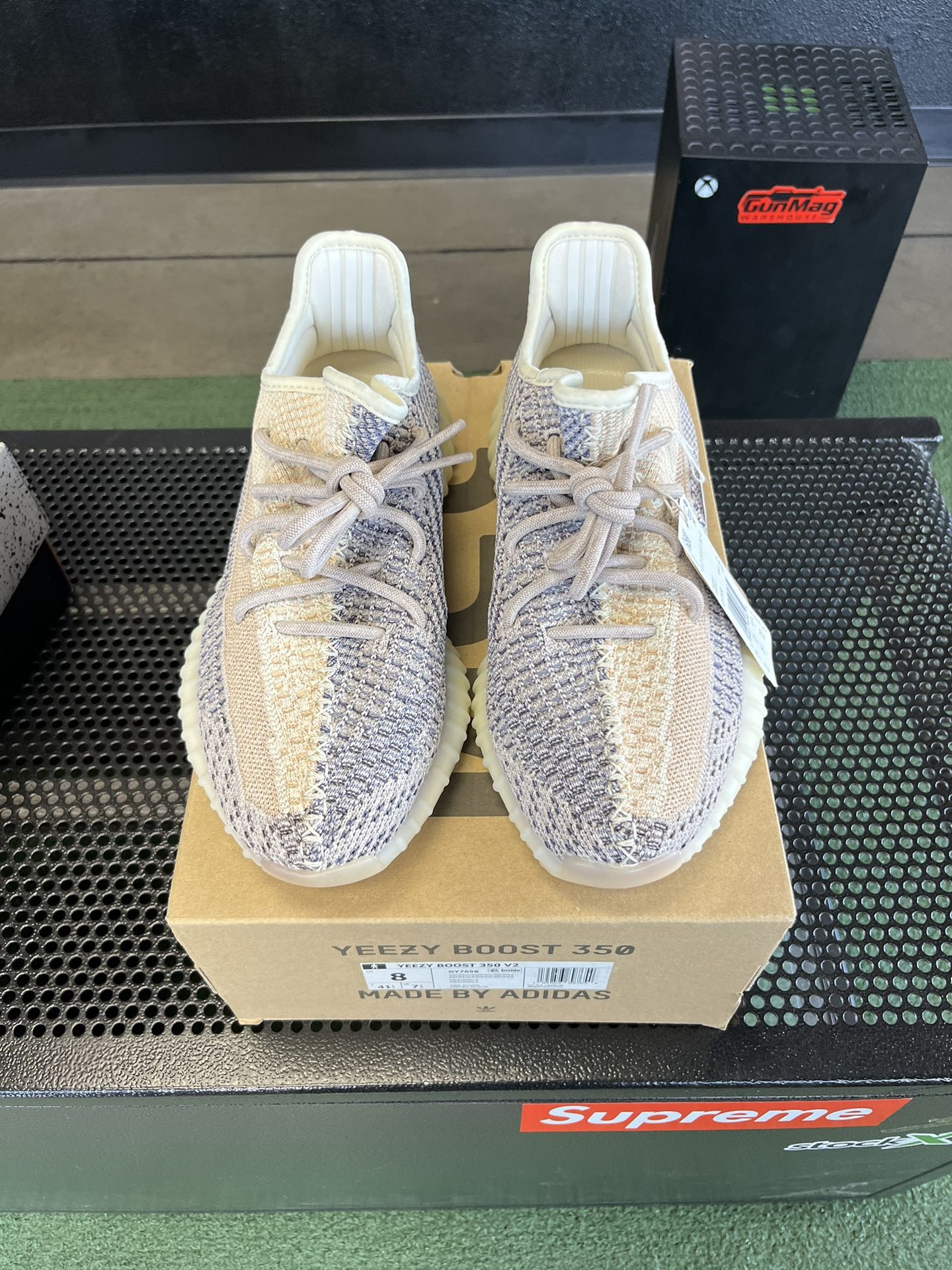 Yeezy 350 “Ash Pearl” Size