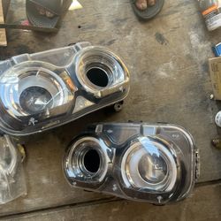 Dodge Challenger Headlight Oem