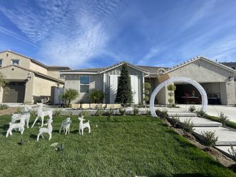 6 Deer and Ornamental Arch