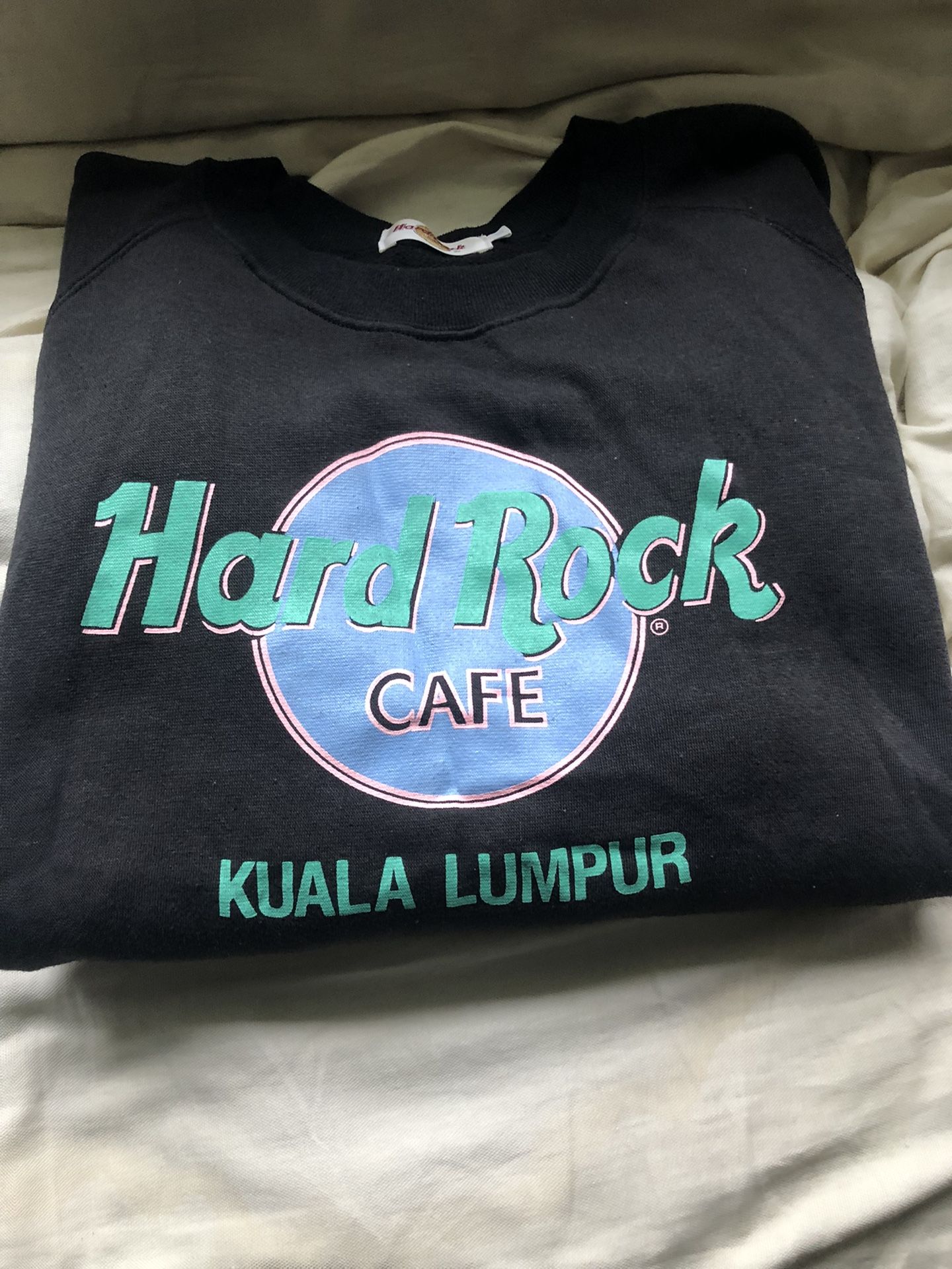 Hard Rock Cafe In Kuala Lumpur Sweatshirt LG