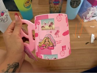 Textured cups and mugs