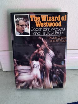 Wizard Of Westwood Coach John Wooden & UCLA Bruins 1973 Hardcover 1st Edition