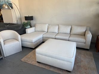 Off White Sectional Sofa with Chaise🛋️ Matching Ottoman-Matching Accent Chairs 🪑 NO Credit Needed💰Same Day Delivery OR Pick Up🚛