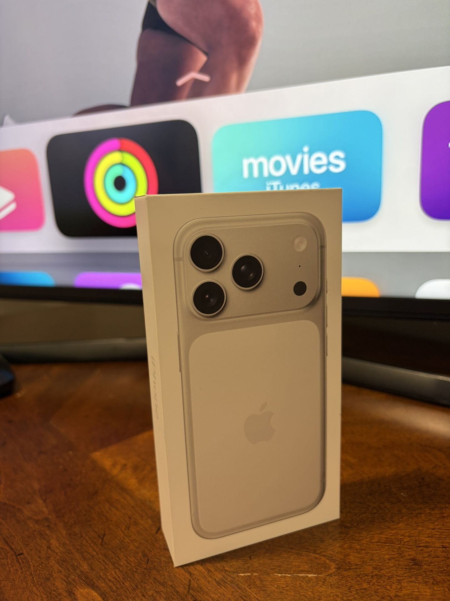 Apple iPhone 17 Pro / 256GB – Silver – New, Under Warranty