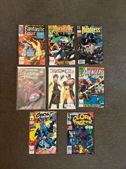 Comic Books (READ DESCRIPTION)