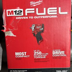 M12 Fuel Stubby Impact Wrench