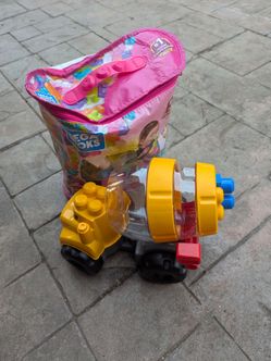 Mega Bloks Cement Mixer Truck + Junior Construction Building Blocks Bag