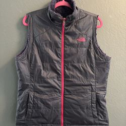 North Face reversible fleece lined vest ladies size xl very good condition 