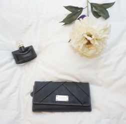 Nine West wallet