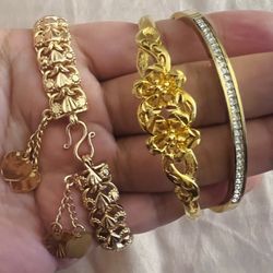 Cute Gold Plated Bracelets 