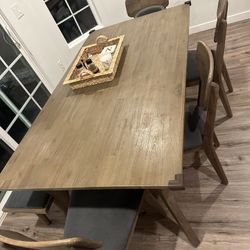 The Caleb Dining Table set